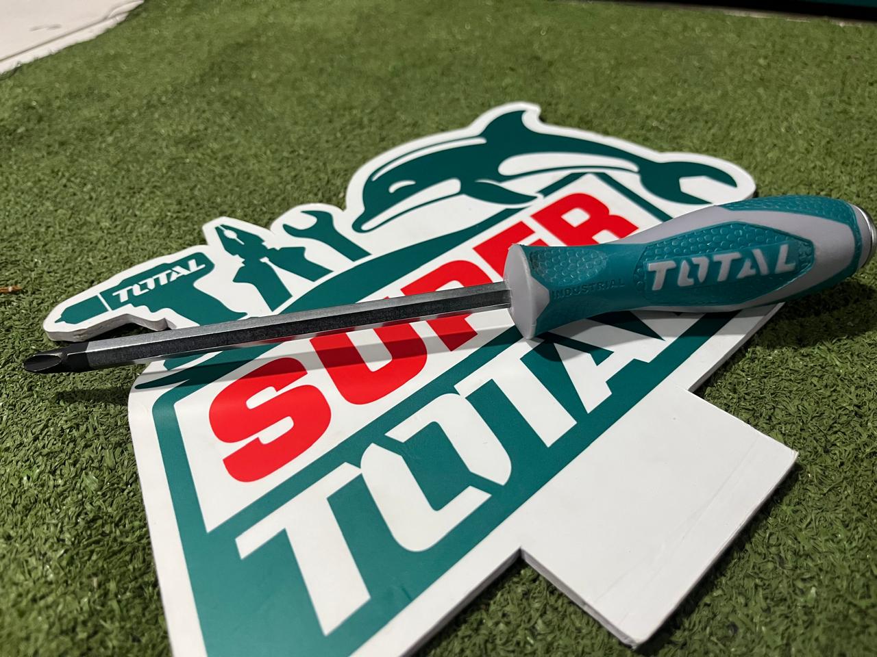 DESTORNILLADOR DE GOLPE THTGTSPH3150